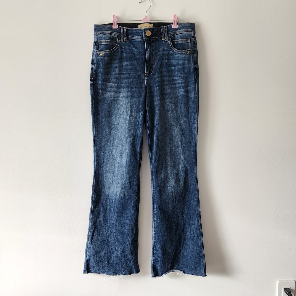 Democracy Jeans Women 12 Blue Flare Ab-technology Stretch Raw Hem Denim bootcut